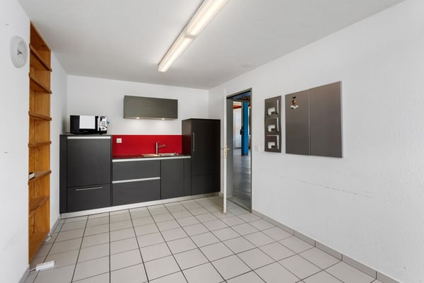 Vielseitige Gewerbe- und Büroflächen mit über 1'540 m² Nutzfläche 16