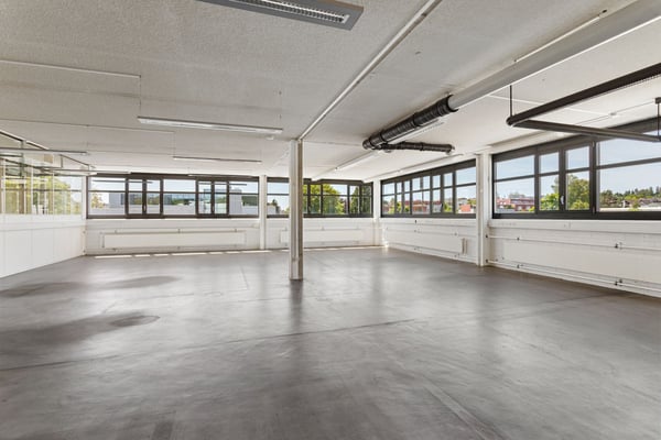 Vielseitige Gewerbe- und Büroflächen mit über 1'540 m² Nutzfläche 12