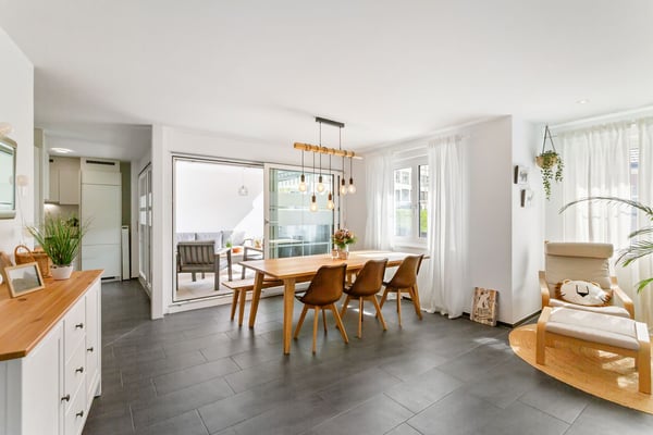 Moderne 5.5-Zimmer-Wohnung im Dorfzentrum 4