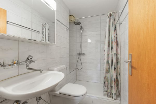 5.5-Zimmer-Wohnung mit Potenzial und viel Gestaltungsspielraum 5