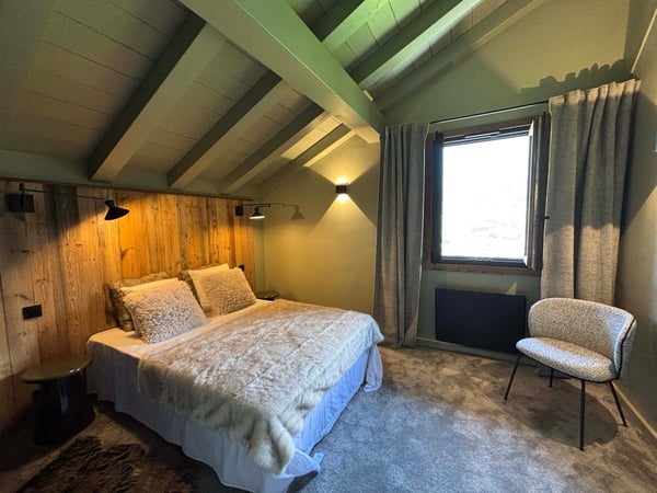 Chalet d'exception entièrement rénové avec vue panoramique sur le Mont-Blanc 23