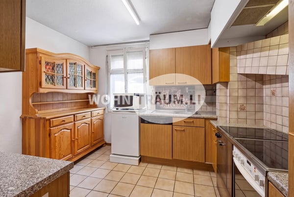 5-Zimmer Einfamilienhaus mit Landreserve in Welschenrohr 3
