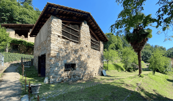 Rustico ristrutturato, giardino, geotermia vista Monte Rosa. 4