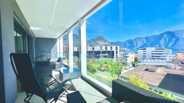 Elegante appartamento di 4.5 locali con vista lago a Lugano Massagno 10