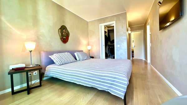 Elegante appartamento di 4.5 locali con vista lago a Lugano Massagno 12