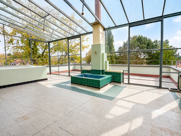 Propriété d'exception -Villa d'inspiration Le Corbusier avec rendement locatif 5