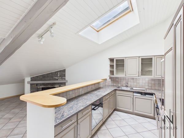 Lumineux appartement de 5.5 pièces avec potentiel de 4.5 pièces 9