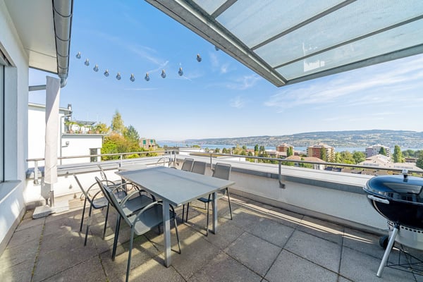 Charmantes 5.5-Zimmer-Doppeleinfamilienhaus an ruhiger Lage in Horgen 18