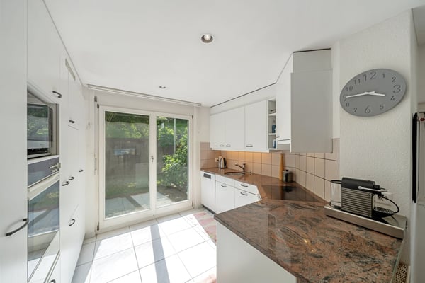 Charmantes 5.5-Zimmer-Doppeleinfamilienhaus an ruhiger Lage in Horgen 6