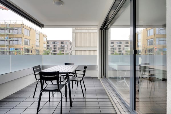 Moderne 4.5-Zimmer-Wohnung mit Balkon im Glattpark, Opfikon 4