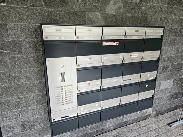 Luxuriöse 3,5 Zi-Wohnung im Herzen von Siebnen SZ 15
