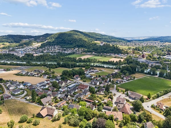 Ihr Familienzuhause im Aaretal: SwimSpa, Schlossblick und Platz für alle 2