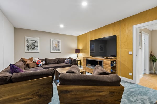 Ihr Familienzuhause im Aaretal: SwimSpa, Schlossblick und Platz für alle 17