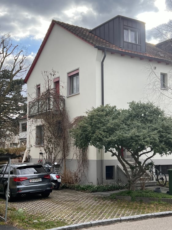 Charmantes 3.5-Zimmer-Reihenhaus mit grosser Terrasse und Garten in Zürich-Oerlikon 8