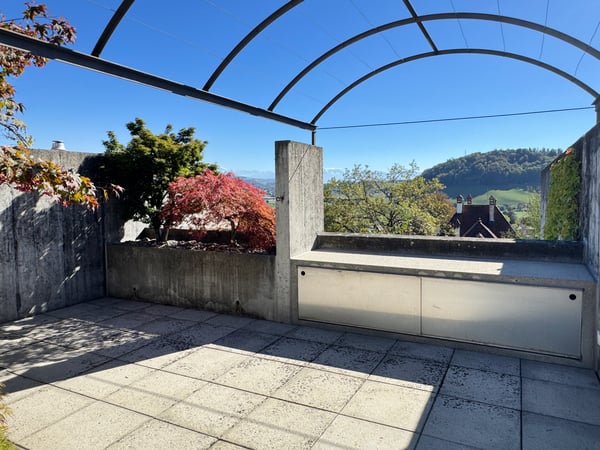 5-Zimmer-Atelier-5-Wohnung mit Bergblick und zwei Terrassen 2