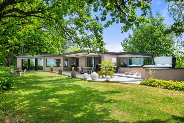 Breathtaking panoramic view, exceptional location 1
