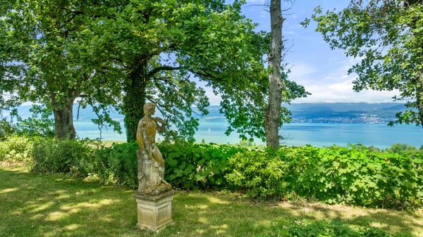Breathtaking panoramic view, exceptional location 2