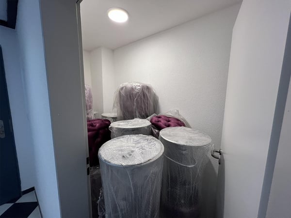 Betriebsbereite Bar mit Topausstattung direkt beim Bahnhof Wil SG 14