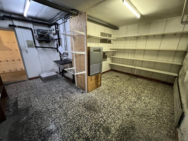 Betriebsbereite Bar mit Topausstattung direkt beim Bahnhof Wil SG 19
