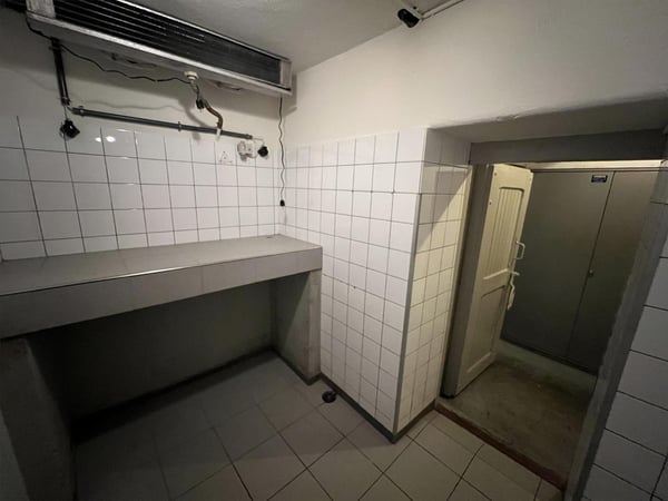 Betriebsbereite Bar mit Topausstattung direkt beim Bahnhof Wil SG 21