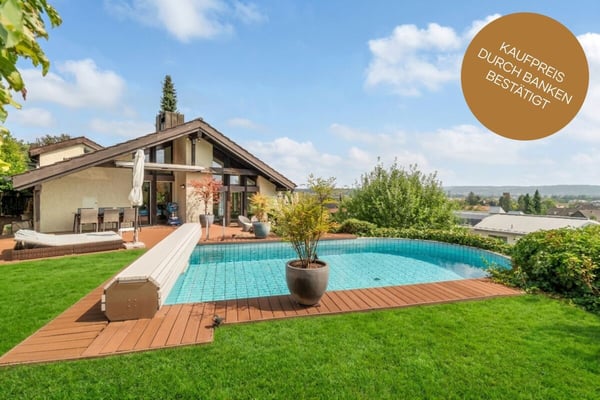 Pool, Privatsphäre und Alpenpanorama in Bassersdorf 1