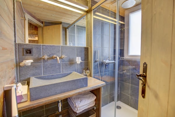 In the old village of Nendaz, semi-detached house with great character! 7