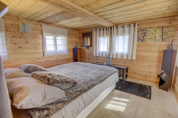 In the old village of Nendaz, semi-detached house with great character! 6