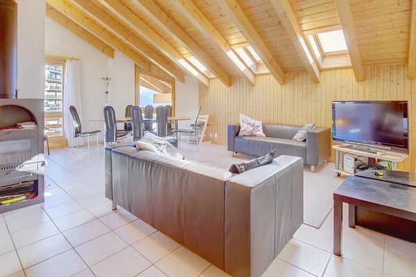 Bright duplex in the center of Nendaz Station! 1