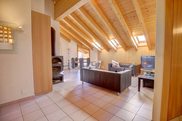 Bright duplex in the center of Nendaz Station! 7