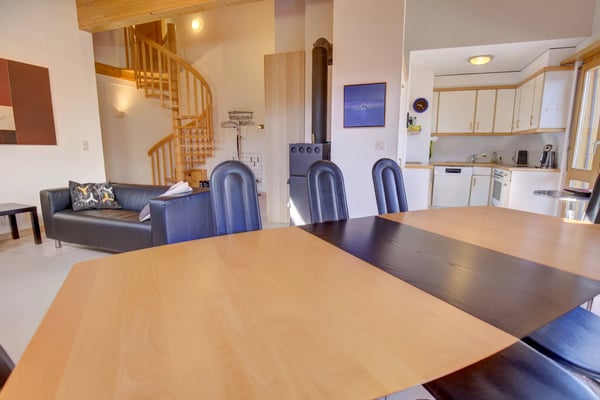 Bright duplex in the center of Nendaz Station! 6