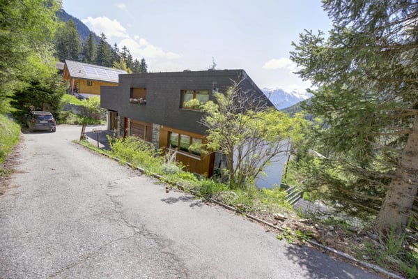 In the heart of the forest, beautiful semi-detached house in Champex-Lac! 1
