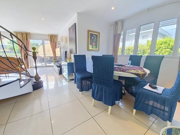 Unique villa in the heart of Sierre, close to Lake Géronde! 8