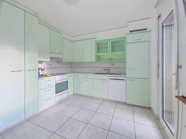 Magnificent 3.5-room apartment in Sierre, near Lake Géronde! 7