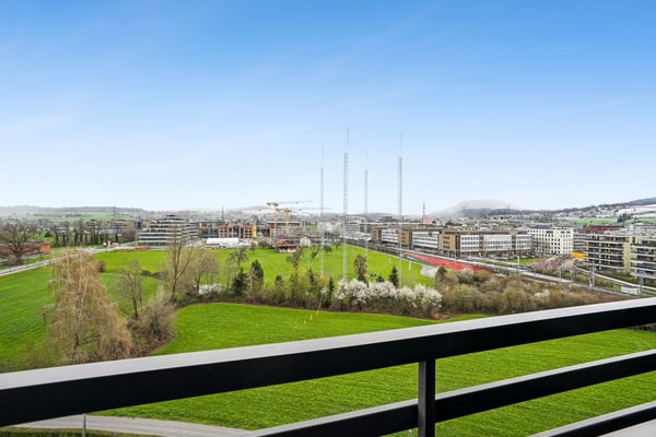 Stunning Furnished 5.5-Room Penthouse Apartment in Zug – Available Immediately 11