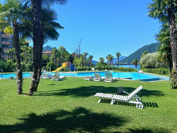 Splendido appartamento in residence con piscina e accesso al lago 16