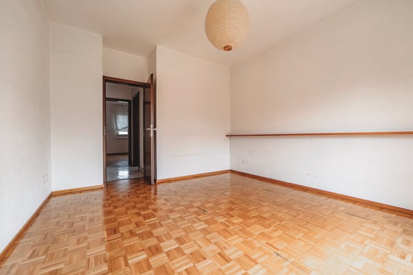 Incantevole Casa Bifamiliare di 5.5 Locali a Chiasso – Disponibile Subito! 8
