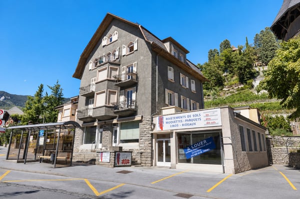 Locaux commerciaux en PPE au coeur de Sierre - Un emplacement central 3
