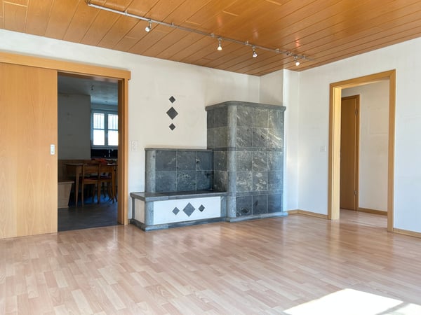 Zweifamilienhaus mit 2 Wohnungen und 7 Zimmern in Häuslenen kaufen 3