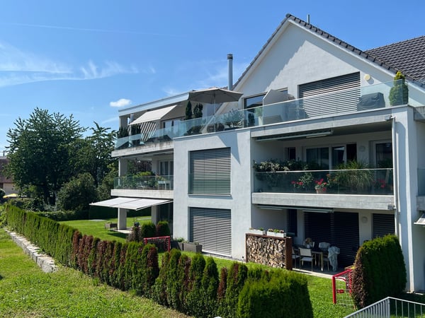 Sonnig, ruhig und grosszügig Wohnen mit Terrasse