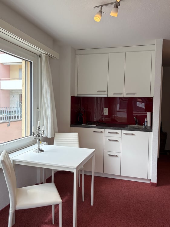 4-Zimmer-Studiopaket mit Balkon und Bergsicht in Arosa 4