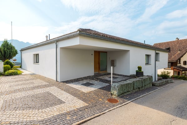 6-Zimmer-Einfamilienhaus mit Panorama und Garten in Mastrils kaufen 1