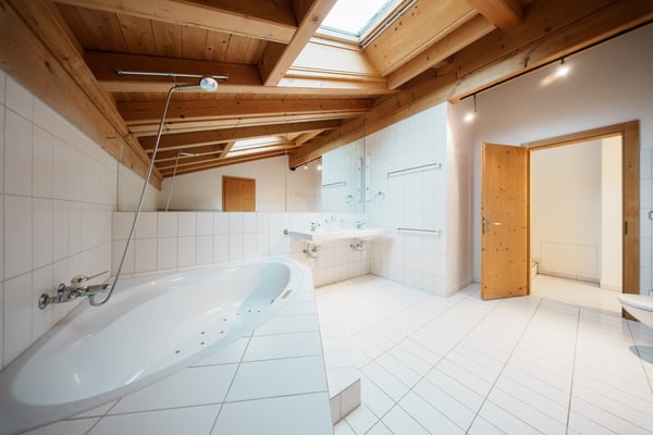 Alpines Wohngefühl mit Weitblick – grosszügige Maisonette in St. Antönien 17