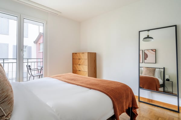 Bright & Modern 3-Room Apartment with Balcony 11