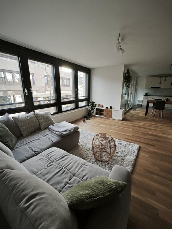 Helle 2.5-Zimmer-Wohnung an zentraler Lage in Lyss 3