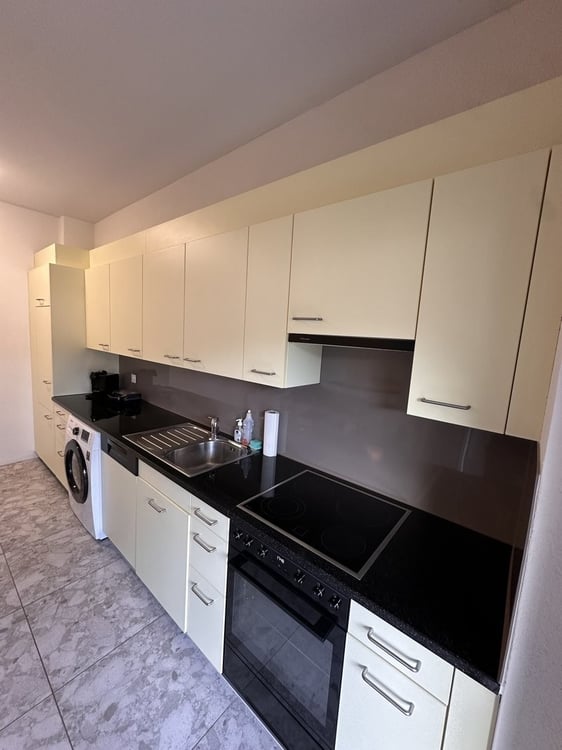 Helle 3-Zimmer-Wohnung mit Balkon in Zürich-Schwamendingen 6