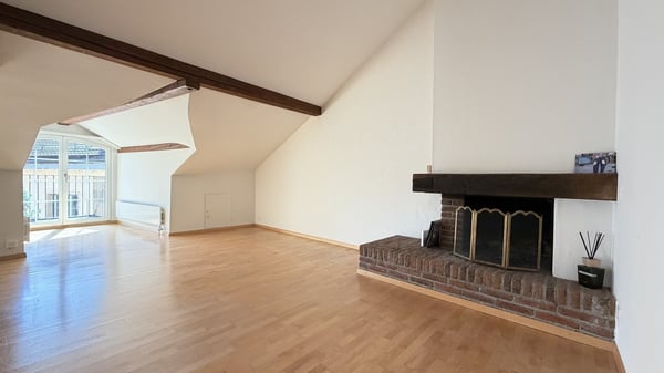 Charmante 3-Zimmer-Wohnung mit Balkon in der Zürcher Altstadt  sofort verfügbar 6
