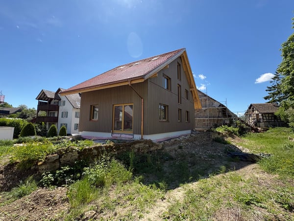 Neubau-Mehrfamilienhaus mit 2.5 und 4.5 Zimmern in Siblingen – Grosszügig und ruhig 4