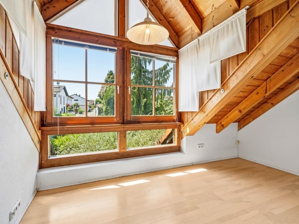 Charmante 5.5-Zimmer-Dachgeschosswohnung mit Panoramablick in Gaienhofen 11