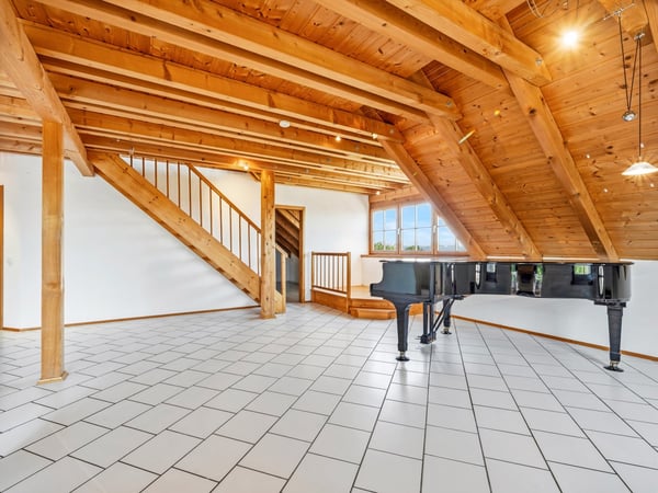 Charmante 5.5-Zimmer-Dachgeschosswohnung mit Panoramablick in Gaienhofen 7