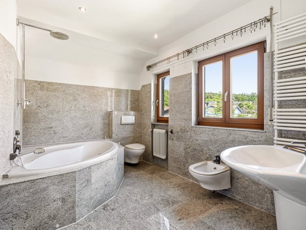 Privat. Großzügig. Besonders - Ein Refugium mit Bodenseeblick auf über 1.000 m2 Grundstück 22